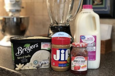 Saturday Snacks: Making 50’s Prime Time Cafe’s PB and J Milkshake at Home!