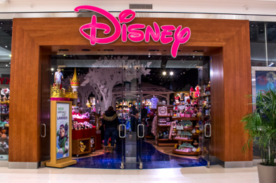 Disney Store Releases Update on Phased Reopening; Face Masks Required for Entry, No Limited Release Items or In-Store Activities