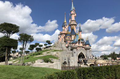 Theme Parks in Paris Allowed to Reopen Starting June 22; No Date Announced for Disneyland Paris