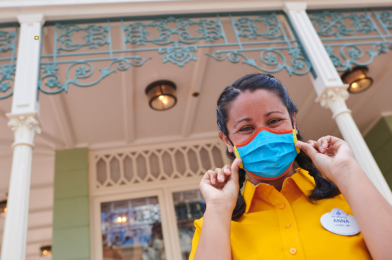 Walt Disney World Cast Members Will Be Provided Face Shields If Working in Close Proximity With Guests