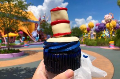 REVIEW: All Things Will Love This Delicious Chocolate Cat in the Hat Cupcake from Seuss Landing in Islands of Adventure