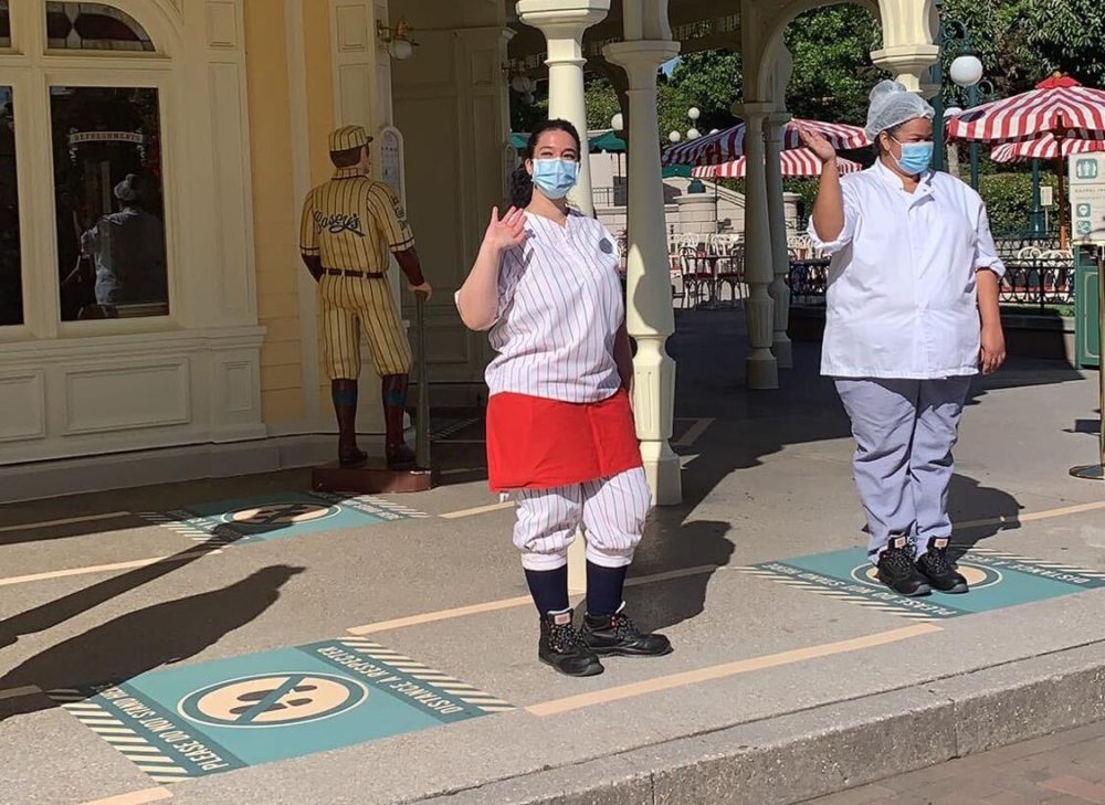 Loophole Allows Some Guests with Disabilities to Go Maskless at Disneyland Paris