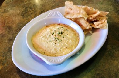 REVIEW: Delicious New UOAP Exclusive Crab Rangoon Dip with Wonton Chips at Lombard’s Seafood Grille in Universal Studios Florida