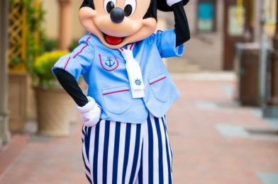 PHOTOS: New Cute Outfits for Mickey & Minnie Coming to Shanghai Disneyland for “Splash into Magic” Event