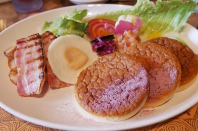 REVIEW: New Fluffy Pancake Lunch Set (with Hidden Stitch) Surprises & Delights at Tokyo Disneyland’s Polynesian Terrace Restaurant