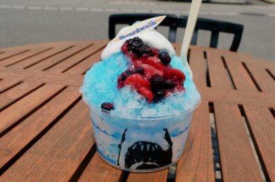 REVIEW: The Fin-Tastic JAWS Blue Hawaii Frappe at Universal Studios Japan