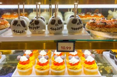 Does This Mickey Mouse Rice Krispie Treat in Disney World Pack the Pumpkin Spice Flavor We Hoped For?