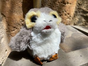 galaxy's edge shoulder porg