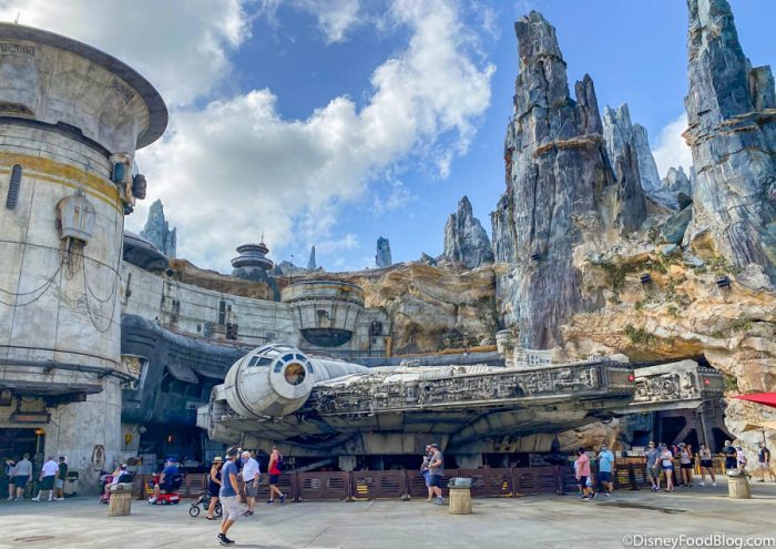 Send a Star Wars: Galaxy’s Edge Greeting With This FREE Downloadable Postcard