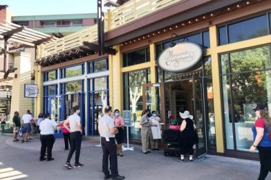 This Magic Mirror Rice Krispie Treat Is Basic But Delicious in Downtown Disney