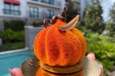 This Fall TREAT Just Got a SPOOKY Makeover in Disney World!