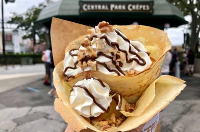 REVIEW: Annual Passholder Exclusive Chocolate Banana Cream Pie Crêpe is an Irresistible New Offering from Central Park Crêpes at Universal Studios Florida