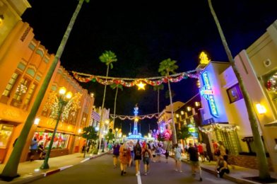 PHOTOS! Disney World Adds New Signs Outlining Their Ban on Eating and Drinking in Line