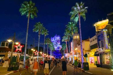 PICS: The Tower of Terror Holiday Projections Are BACK (And…Different) in Disney World