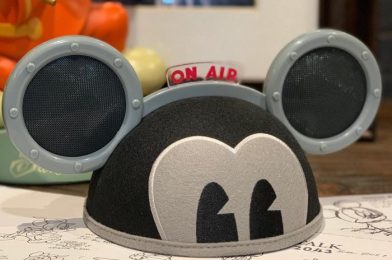 PICS! NEW High-Tech Designer Mickey Ears Have ARRIVED in Disney World!