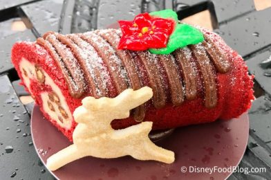 Review! Is the Sweet Potato Pie Bubble Waffle at Disney Springs a Holiday Must-Have?