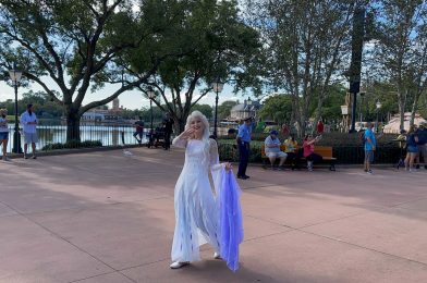 PHOTOS, VIDEO: See Anna and Elsa in the NEW Frozen Holiday Promenade for Taste of EPCOT International Festival of the Holidays 2020