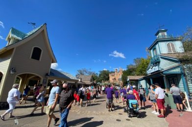 What’s New at Magic Kingdom: Breakfast at Friar Nook’s, Thanksgiving Crowds, and New Dooney and Bourke Bags!