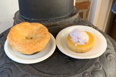 REVIEW: The American Holiday Table Serves Up Jackfruit Pot Pie, Pumpkin Gingerbread Cheesecake, and More for the 2020 Taste of EPCOT International Festival of the Holidays