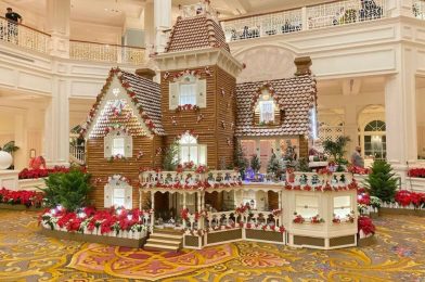 Saturday Snacks: Let’s Bake the Grand Floridian’s Gingerbread Cookies!