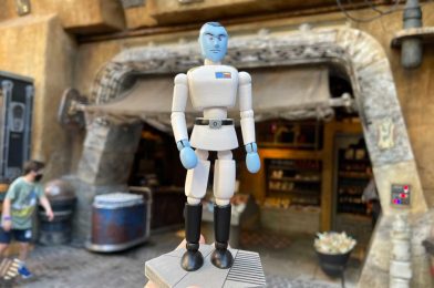 PHOTOS: NEW “Star Wars” Grand Admiral Thrawn Wooden Toy Available at Star Wars: Galaxy’s Edge