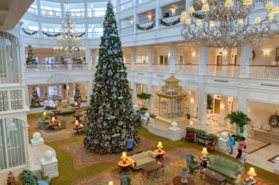 PHOTOS! Disney’s Animal Kingdom Lodge is Gorgeously Decorated for the Holidays!