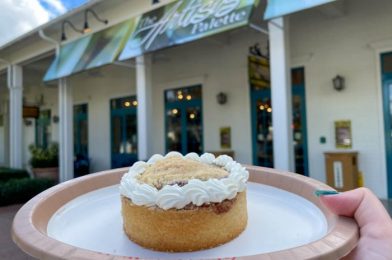 REVIEW: This Apple Tart REALLY Impressed Us in Disney World Today