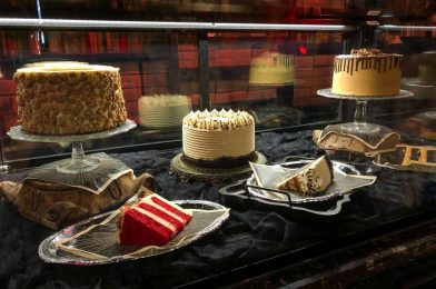 REVIEW – Don’t Forget About Cake Slices at Gideon’s Bakehouse at Disney Springs