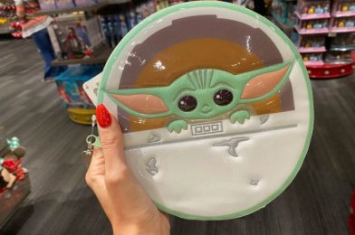 With These Plates Inspired by ‘The Mandalorian,’ You Can Snack With Baby Yoda!