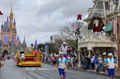 The Regular Disney Character Cavalcades are BACK at Magic Kingdom