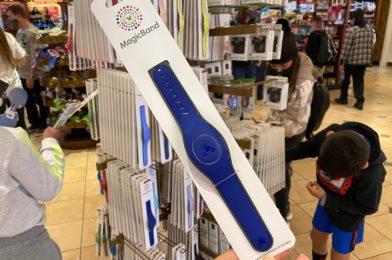 PHOTOS: New Navy Blue MagicBand Available at Walt Disney World