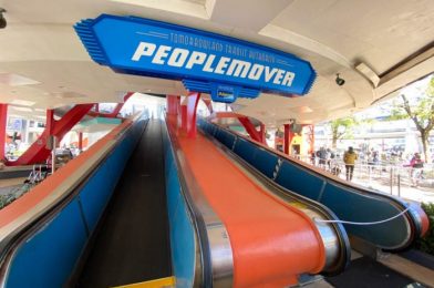 PHOTOS & VIDEO: Real PEOPLE Were On the PeopleMover in Disney World Today!