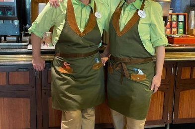 PHOTOS: New Cast Member Costume  Featuring Humphrey the Bear Apron Arrives at Disney’s Wilderness Lodge