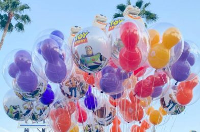 ANOTHER New Balloon Color Arrives in Disney World