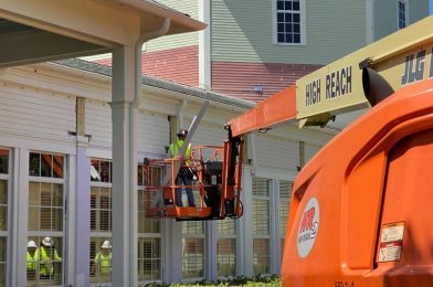 PHOTOS: Painting Continues on Carriage House at Disney’s Saratoga Springs Resort & Spa