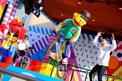 VIDEO: Watch Bert & Ernie Perform BMX and Rollerblade Stunts in the NEW “Sesame Street NO LIMIT Energy” Show at Universal Studios Japan