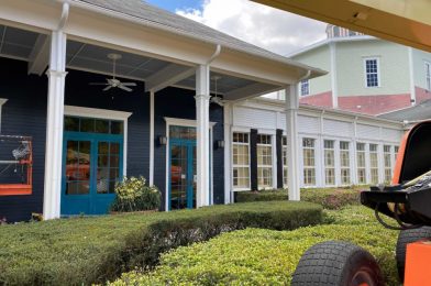 PHOTOS: Carriage House at Disney’s Saratoga Springs Resort & Spa Receiving Entirely New Paint Scheme Amidst Refurbishment