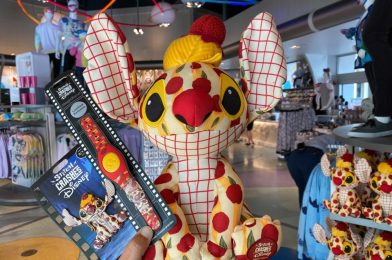 PHOTOS: Limited Release “Lady & the Tramp” Collection of “Stitch Crashes Disney” Now Available at Walt Disney World