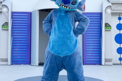 PHOTOS: OK Disney World…You’ve Outdone Yourself With This Stitch Cake!