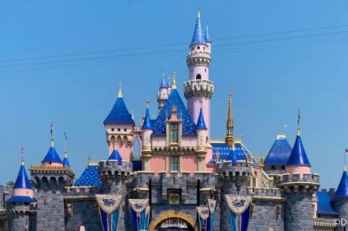 Find Out How to Save up to 25% On Your Disneyland Hotel Stay NOW! 🚨