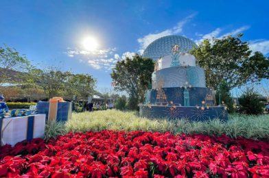 PHOTOS & VIDEOS: The Candlelight Processional is Back in EPCOT!