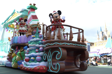 VIDEO: Join Mickey Mouse & the Disney Friends to Celebrate the Holidays with ‘Mickey & Friends Greeting Parade: Disney Christmas’ at Tokyo Disneyland