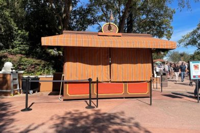 PHOTOS: Bee Infestation Forces Joffrey’s Kiosk in EPCOT Canada Pavilion to Close