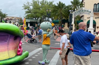 Hugs and High Fives Return to Character Meet & Greets Universal Orlando Resort as Distancing is Eliminated