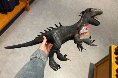 New ‘Jurassic World’ Velociraptor Plush Roars Into Universal Orlando Resort