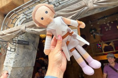 New Rey Plush Comes to Star Wars: Galaxy’s Edge in Disney’s Hollywood Studios