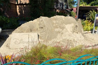 ‘Obi-Wan Kenobi’ Sand Sculpture Installed at the Downtown Disney District