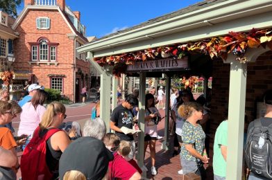 Halloween Donald Duck Candy Corn Sipper Arrives Early at Walt Disney World, NOT Party Exclusive