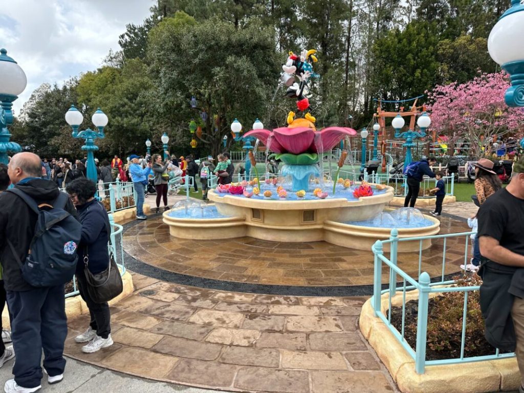 UPDATE: New CenTOONial Park Fountain in Mickey’s Toontown Reopens ...