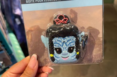 NEW ‘Avatar’ AirPods Case Arrives at Windtraders in Disney’s Animal Kingdom